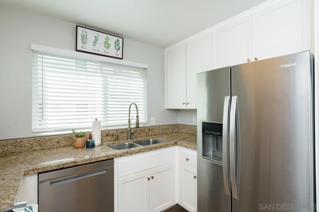 10760 N Magnolia Ave AVE B7, Santee CA 92071