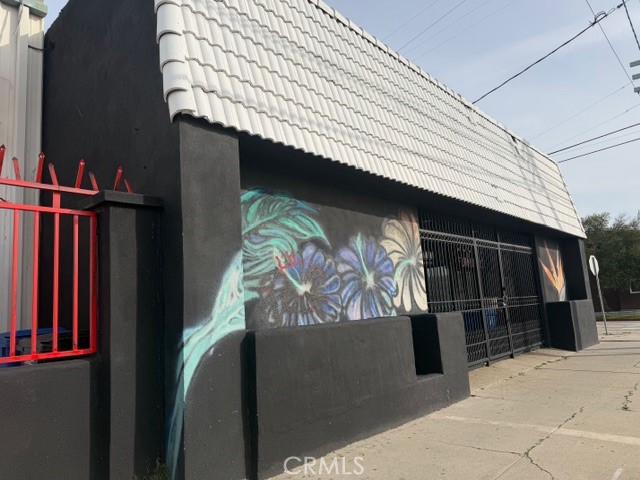 1303 W Anaheim Street