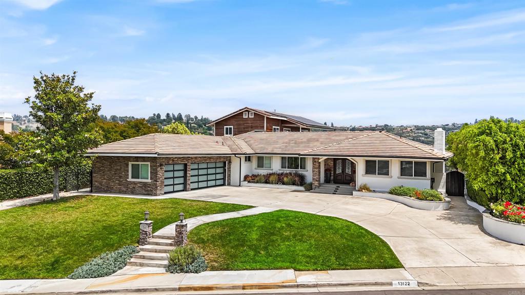 13122 Saint Thomas Drive