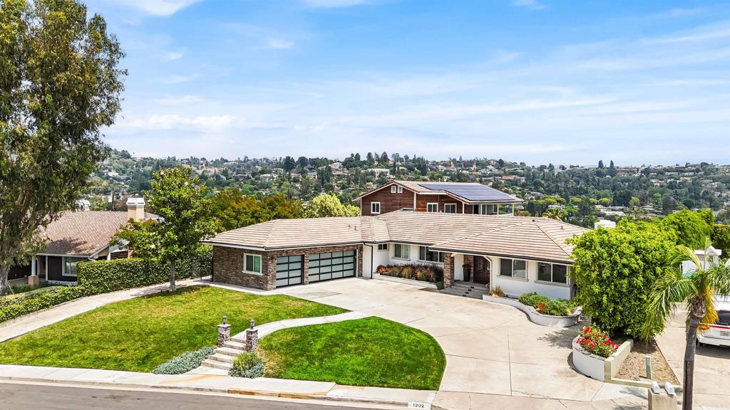 13122 Saint Thomas Drive