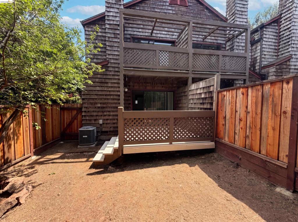 1555 Hecker Pass Rd C101