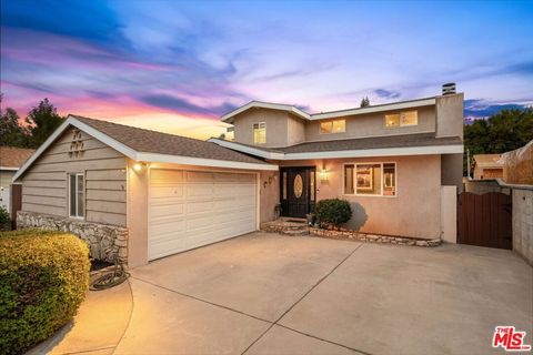 Photo of 22642 Berdon Street, Woodland Hills, CA 91367 (MLS # 25608973)