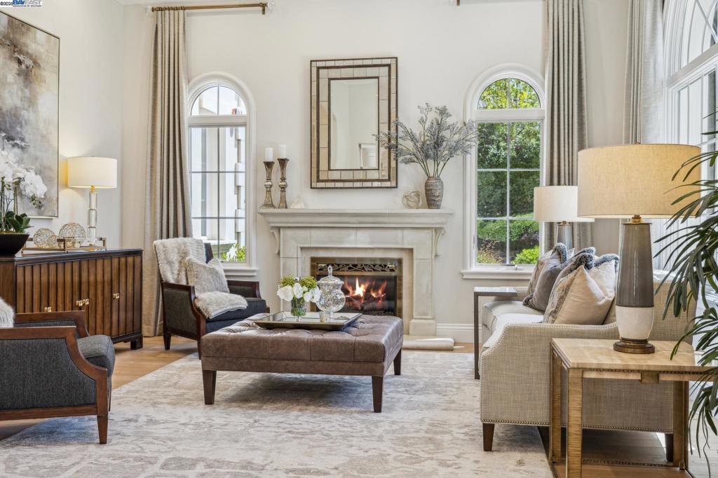 RUBY HILL - Residential