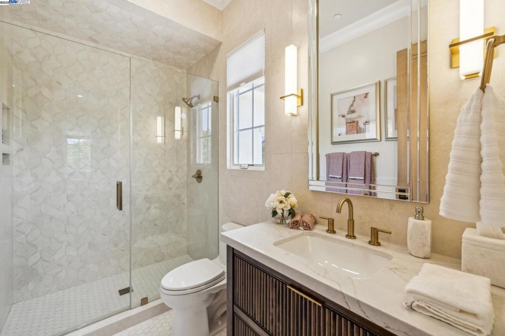 RUBY HILL - Residential