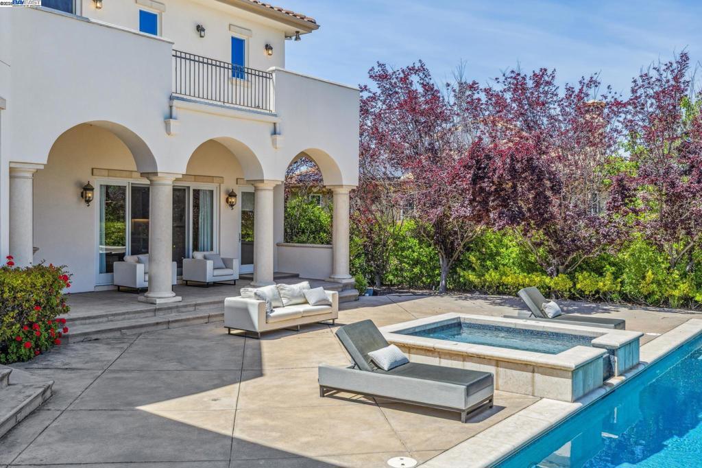 RUBY HILL - Residential