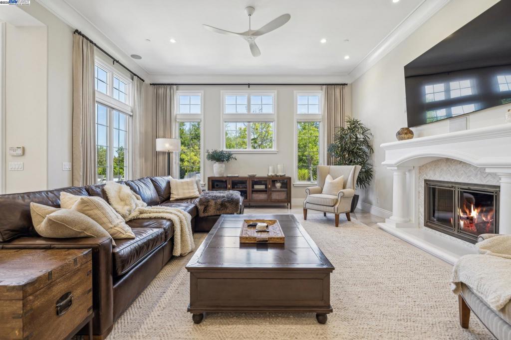 RUBY HILL - Residential