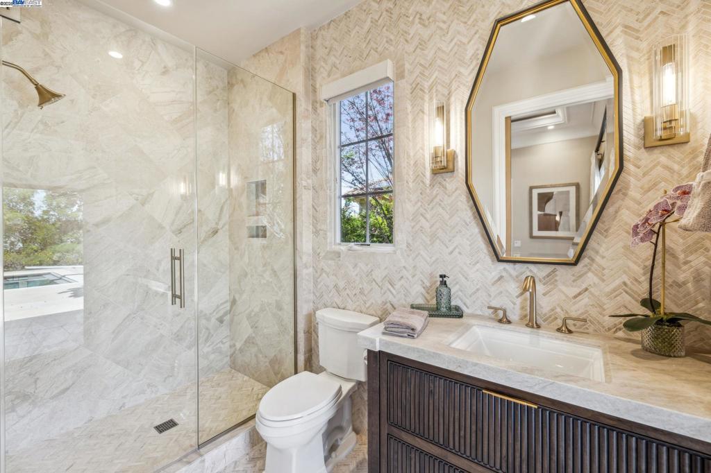 RUBY HILL - Residential