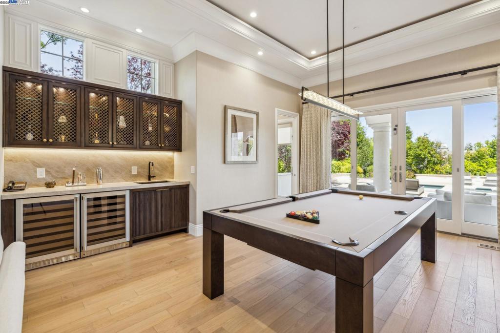 RUBY HILL - Residential