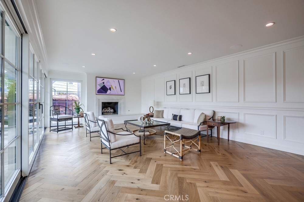 1242 Somerset Lane
