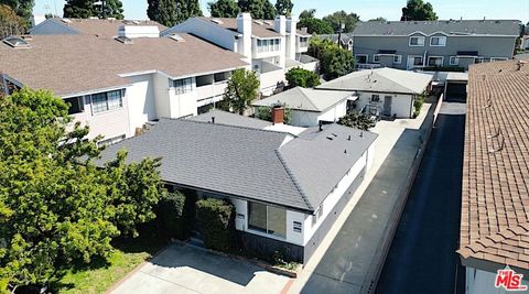 Photo of 2730 Arlington Avenue #B, Torrance, CA 90501 (MLS # 26836525)