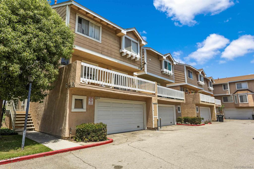 6010 Oak Street Unit A