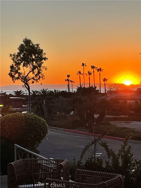 Photo of 504 Avocado Avenue, Corona Del Mar, CA 92625 (MLS # OC26038956)