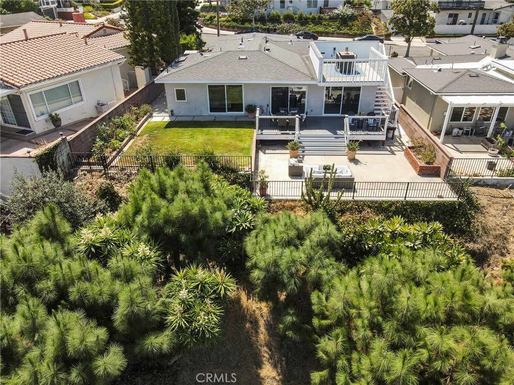 2711 Highcliff Drive