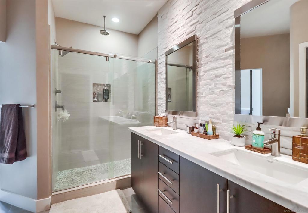 Mission Valley - Residential Lease