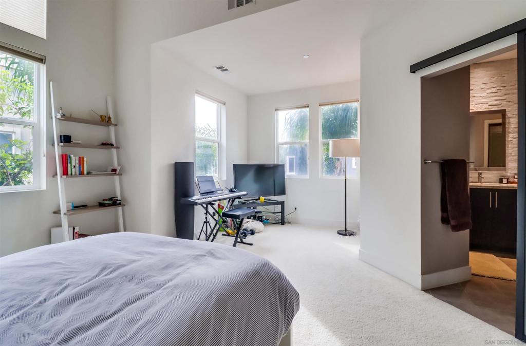 Mission Valley - Residential Lease