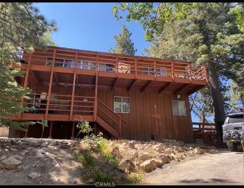 Photo of 33154 Piedras Grandes, Green Valley Lake, CA 92341 (MLS # IV26006850)