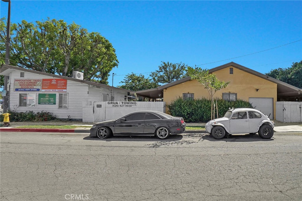 2822 Gage Avenue