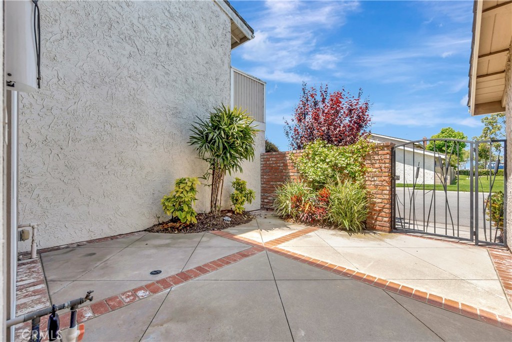 14096 Baker Street