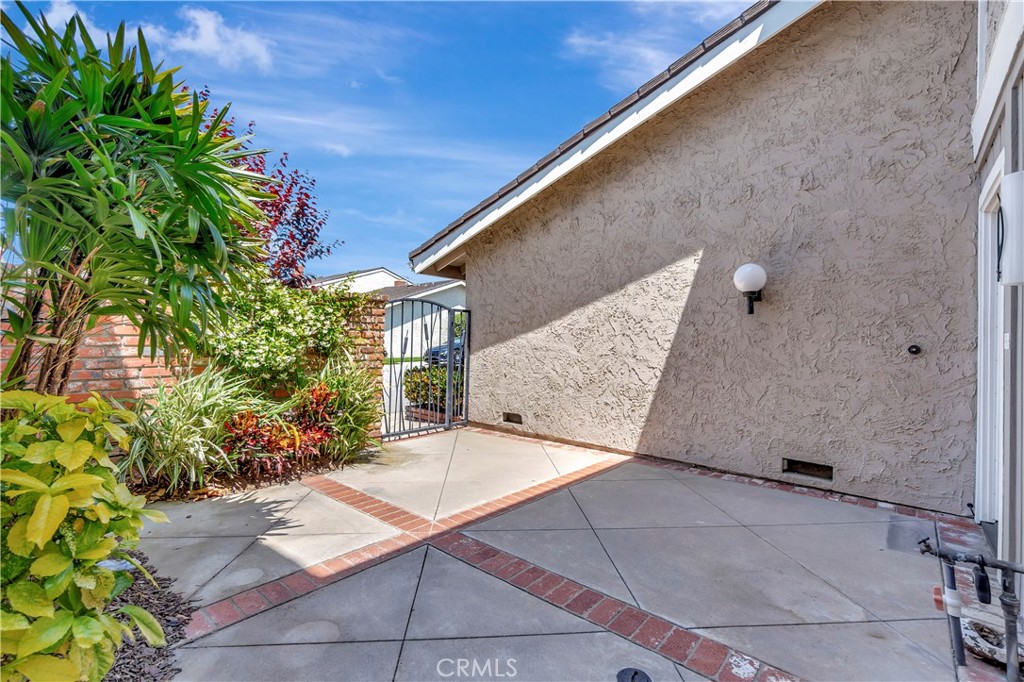 14096 Baker Street
