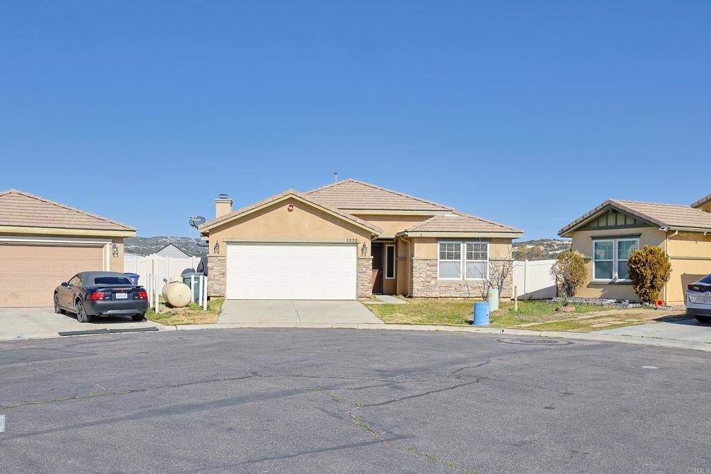 1370 Buckwheat Trail