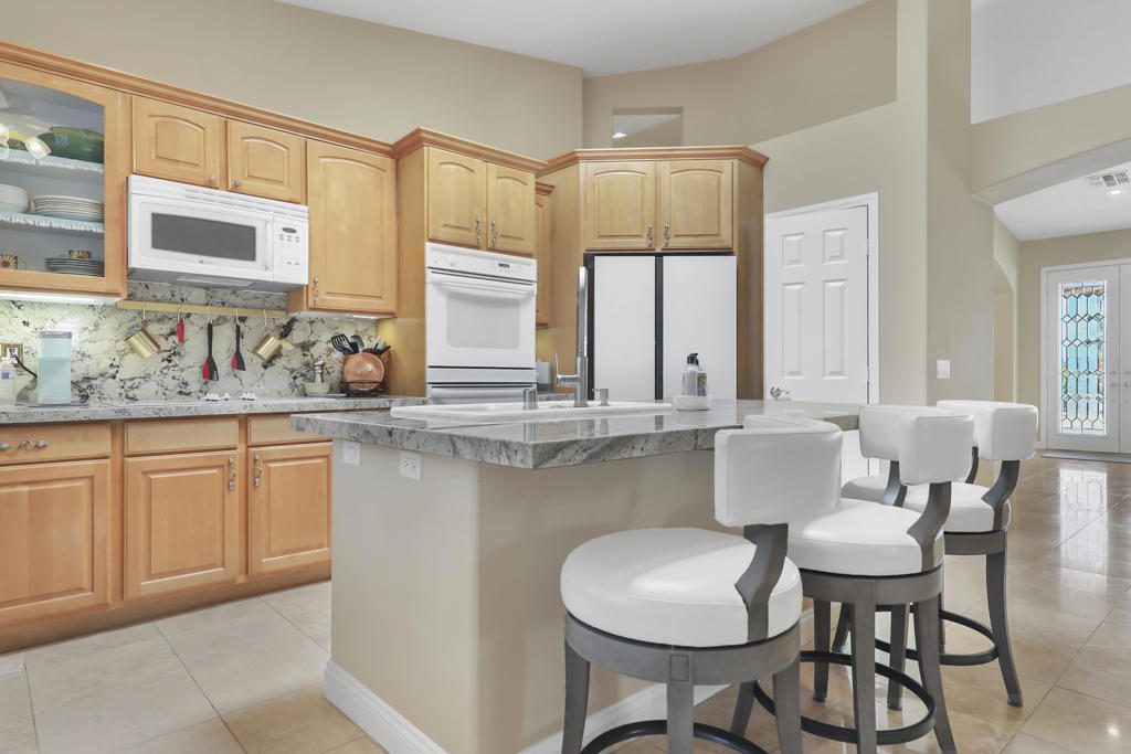 Magnesia Falls Cove - Residential