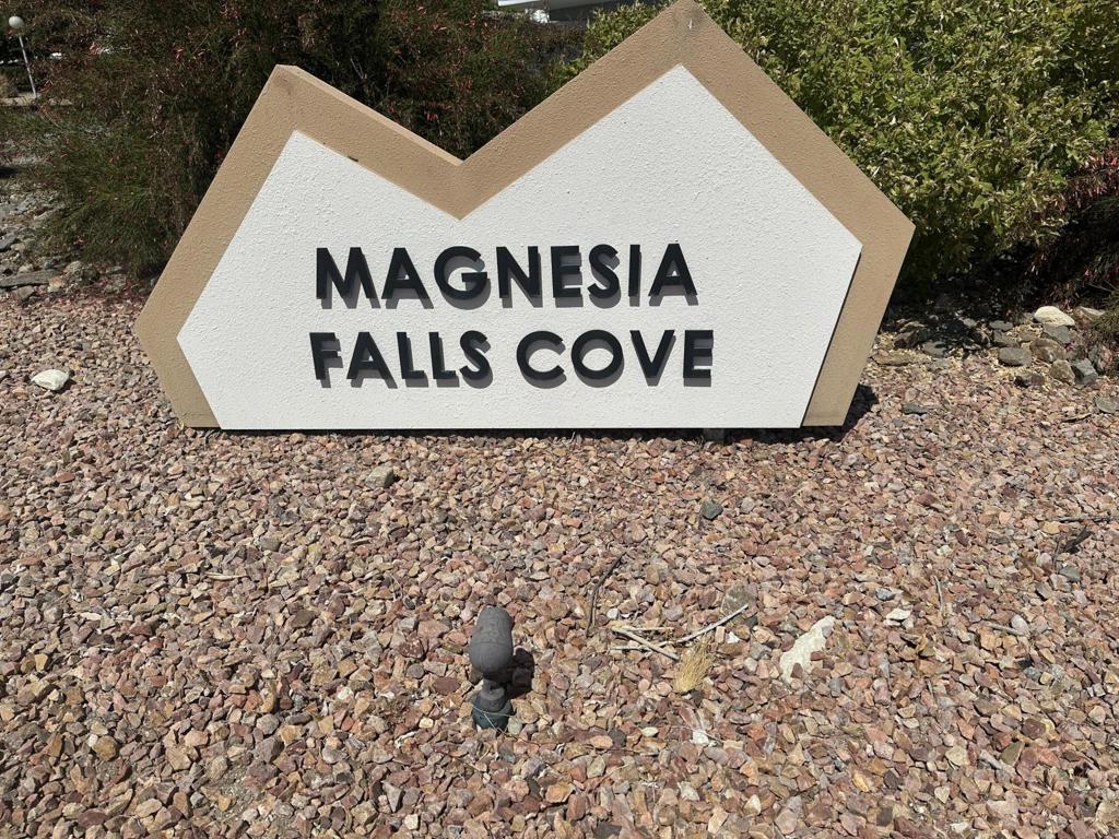 Magnesia Falls Cove - Residential
