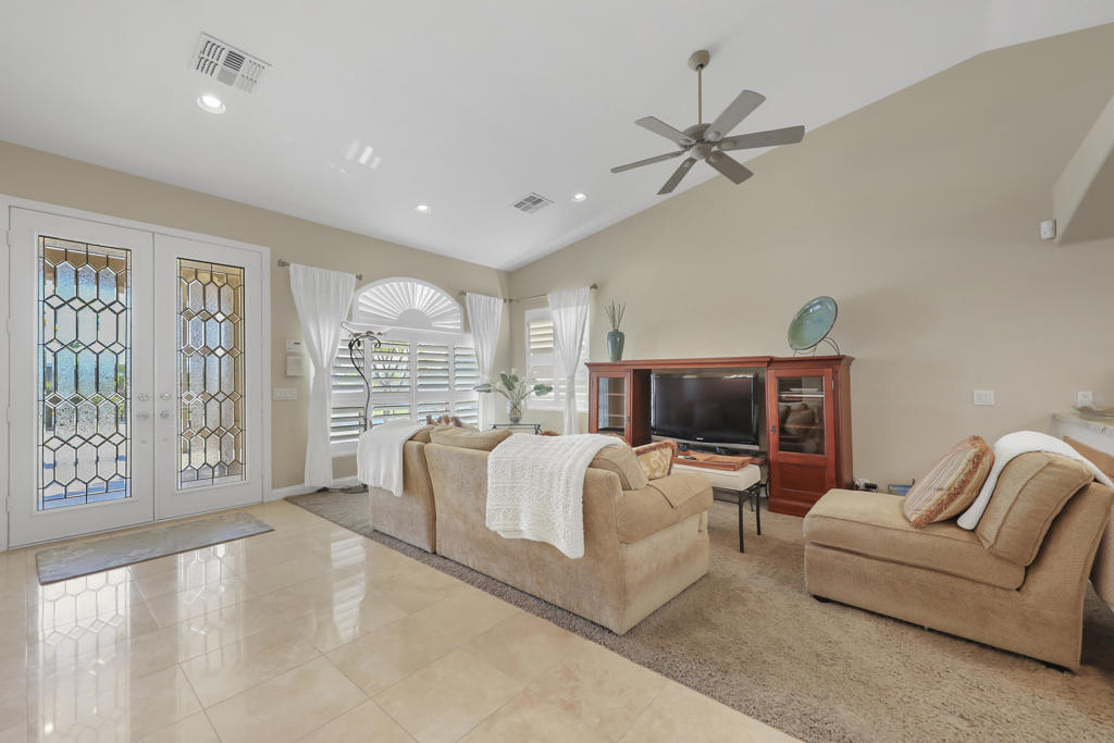Magnesia Falls Cove - Residential