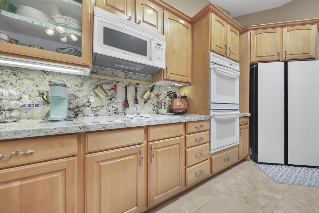 Magnesia Falls Cove - Residential