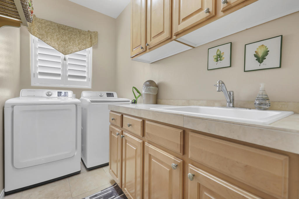 Magnesia Falls Cove - Residential