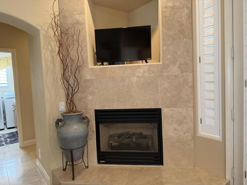 Magnesia Falls Cove - Residential