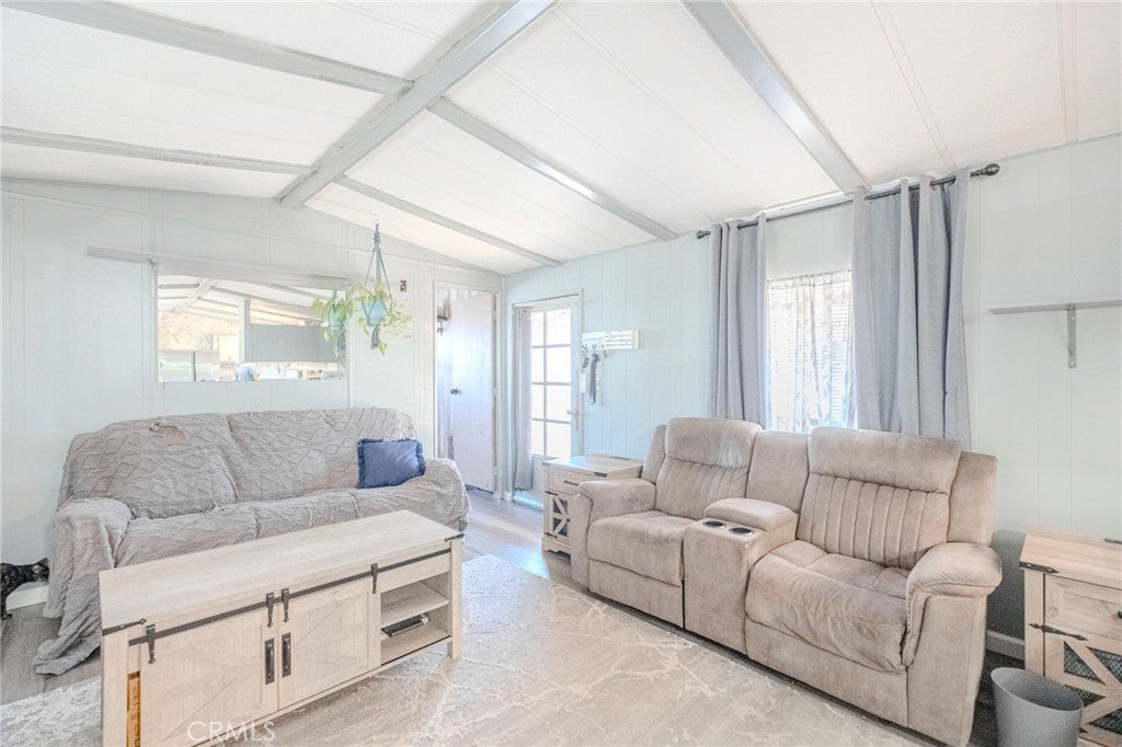 675 W Oakland Avenue G-4