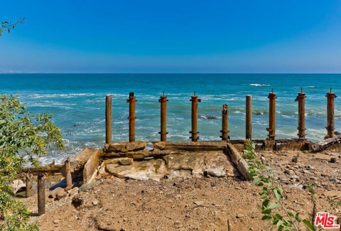 Tiny photo for 19850 Pacific Coast Highway, Malibu, CA 90265 (MLS # 26868741)
