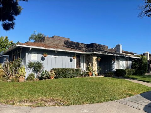 3626 South Marine St. Santa Ana CA 92704