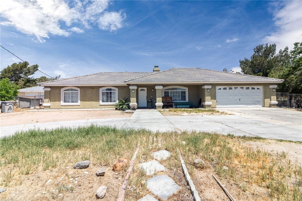 18936 Rocksprings