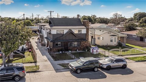 Photo of 3062 Ardmore Ave, South Gate, CA 90280 (MLS # CV26026220)