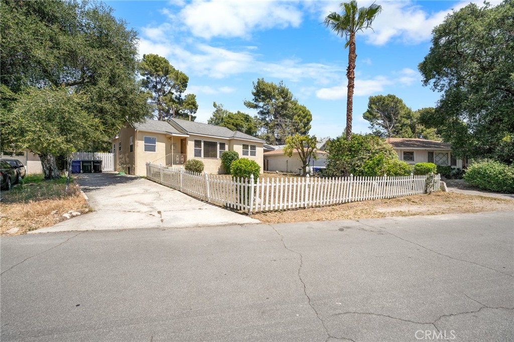 2637 Mayfield