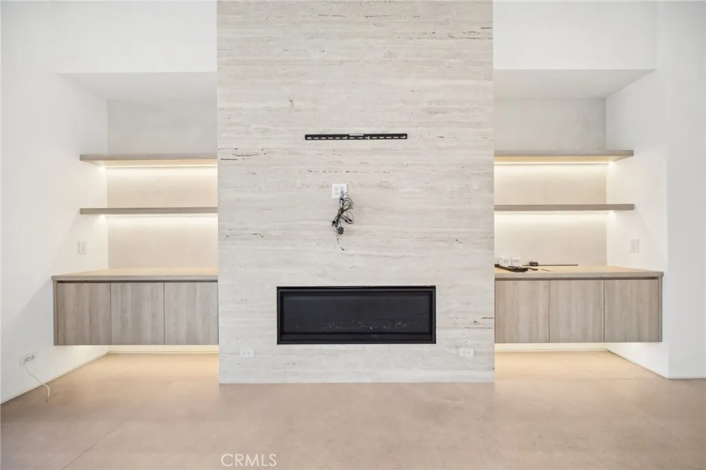 Encino, California 91316, United States, 6 Bedrooms Bedrooms, ,7 BathroomsBathrooms,Residential,Active,182136