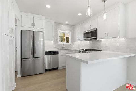 8901 Eton Avenue 61 Canoga Park CA 91304