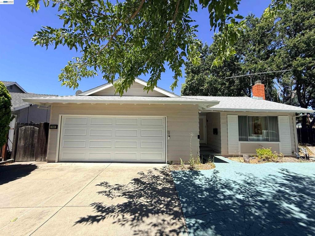 16 Ona Ct CT