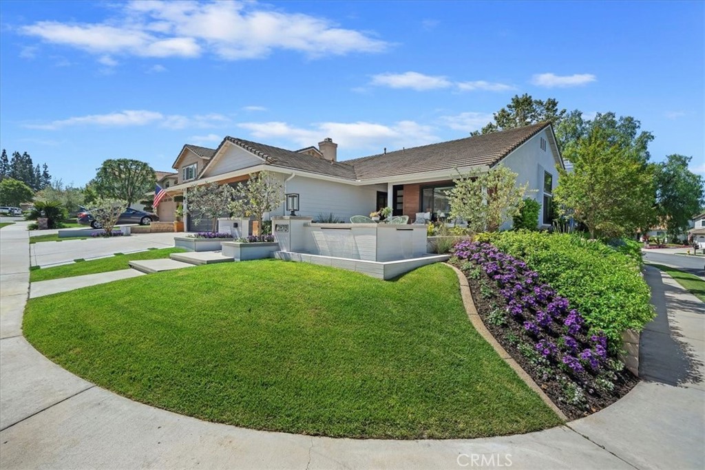 2873 Longspur Drive