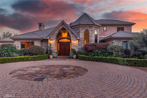 Photo of 3221 Integrity Way, Fallbrook, CA 92028 (MLS # SW26089115)