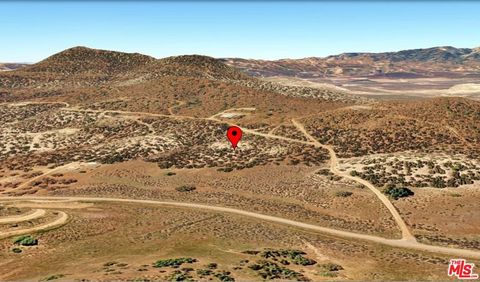 Photo of 0 Shangani Court, Tehachapi, CA 93561 (MLS # 26828697)