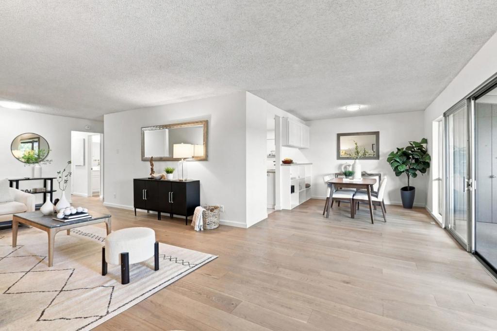 151 Buckingham Drive 204