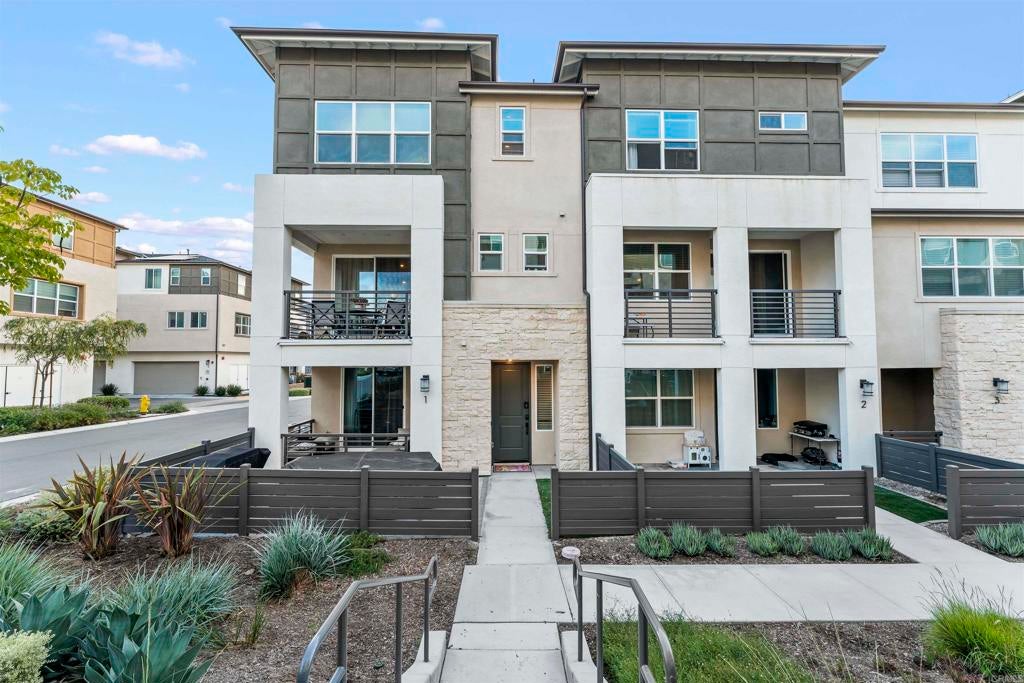 785 Vada Street