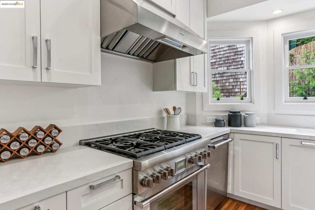 BERKELEY HILLS - Residential