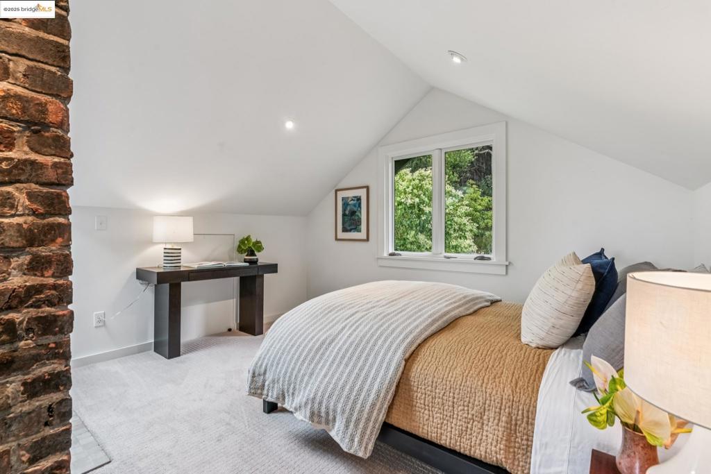 BERKELEY HILLS - Residential