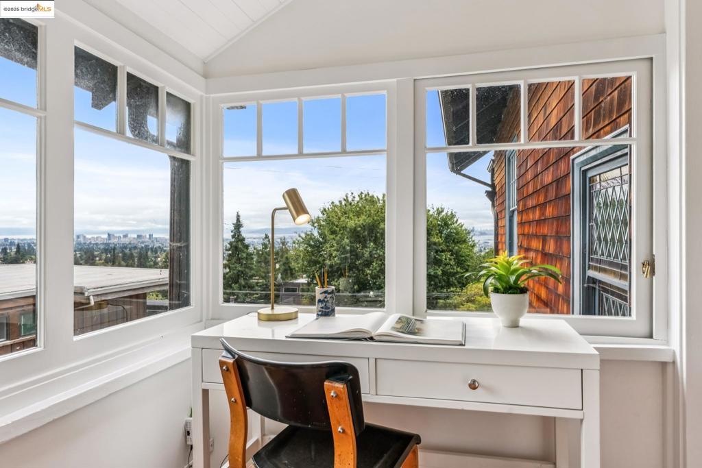 BERKELEY HILLS - Residential