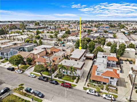 Photo of 17661 Van Buren Lane #D, Huntington Beach, CA 92647 (MLS # LG25198771) Photo of 17661 Van Buren Lane #D, Huntington Beach, CA 92647 (MLS # LG25198771)
