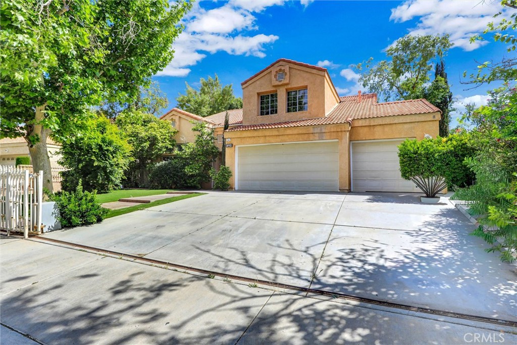 4112 Lexington Court