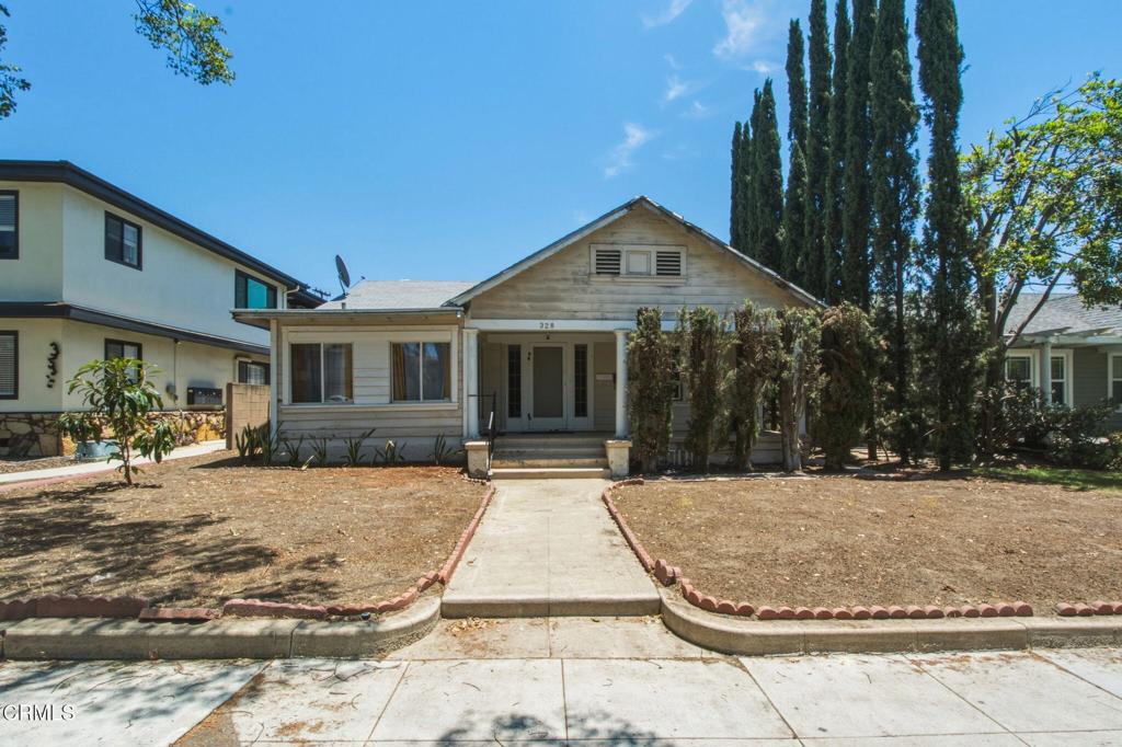 328 N Isabel ST
